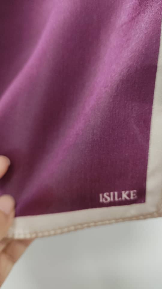 Silkesjal - Burgundy Wine