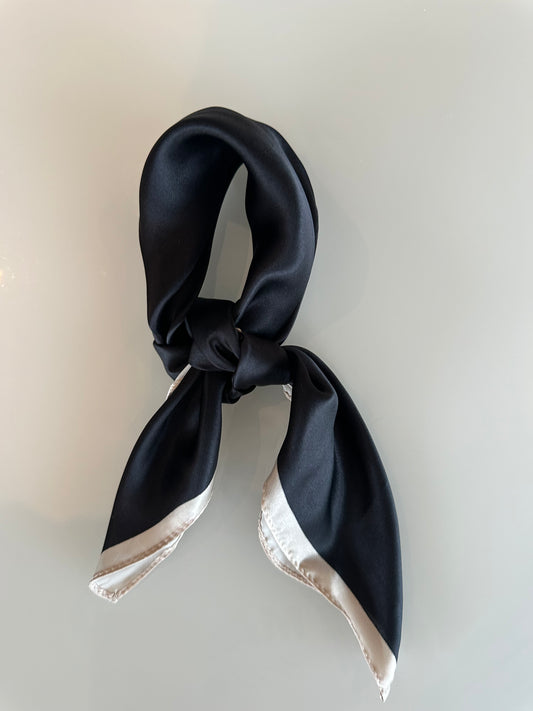 Silkeskjerf Paris Black
