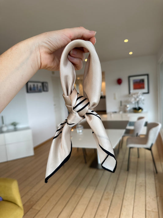 Silkeskjerf Beige Stripet
